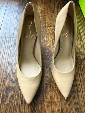 Sam Edelman Nude Pointed Toe Leather Pumps